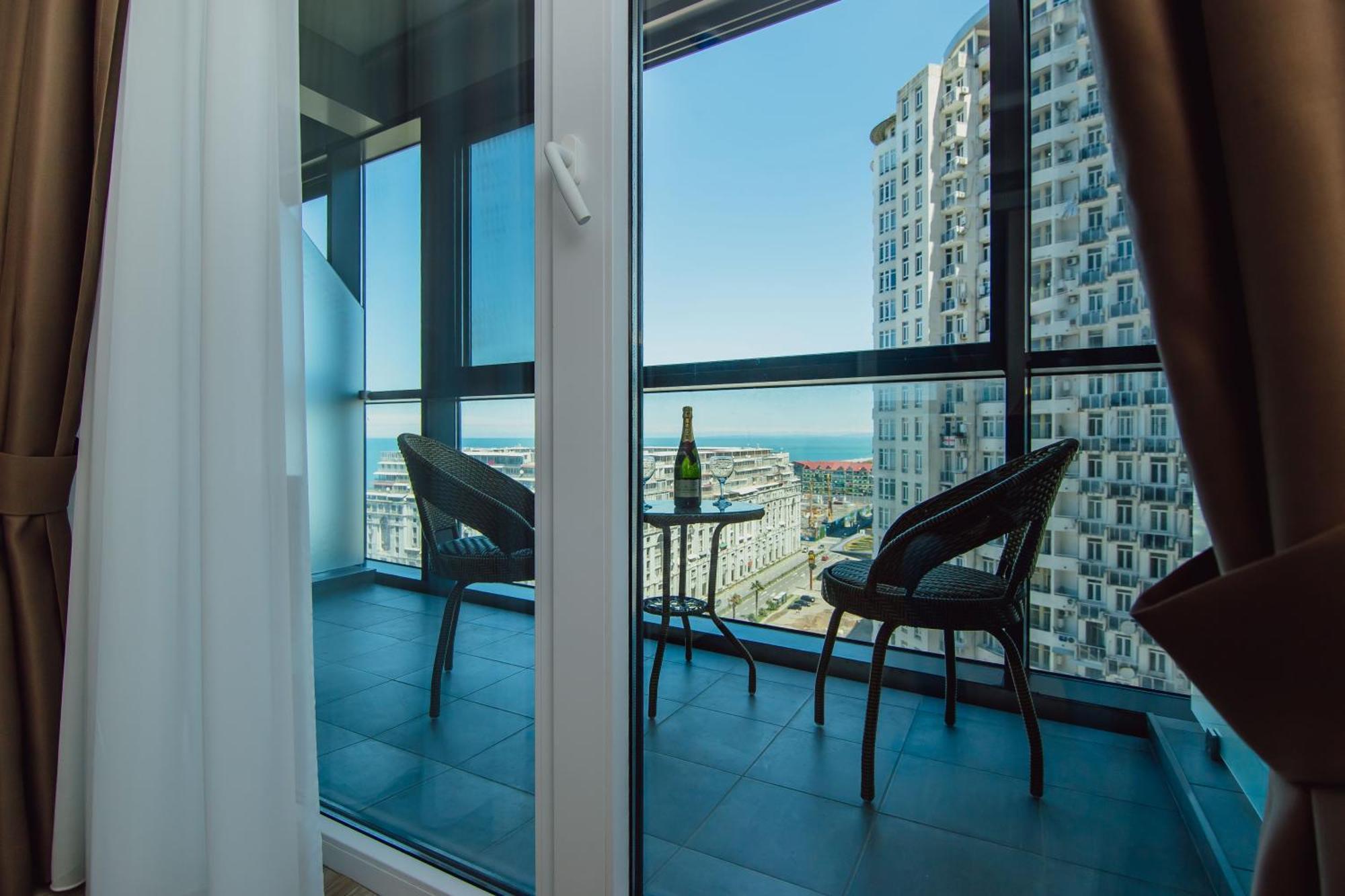 Your Sunshine Apartments 바투미 외부 사진