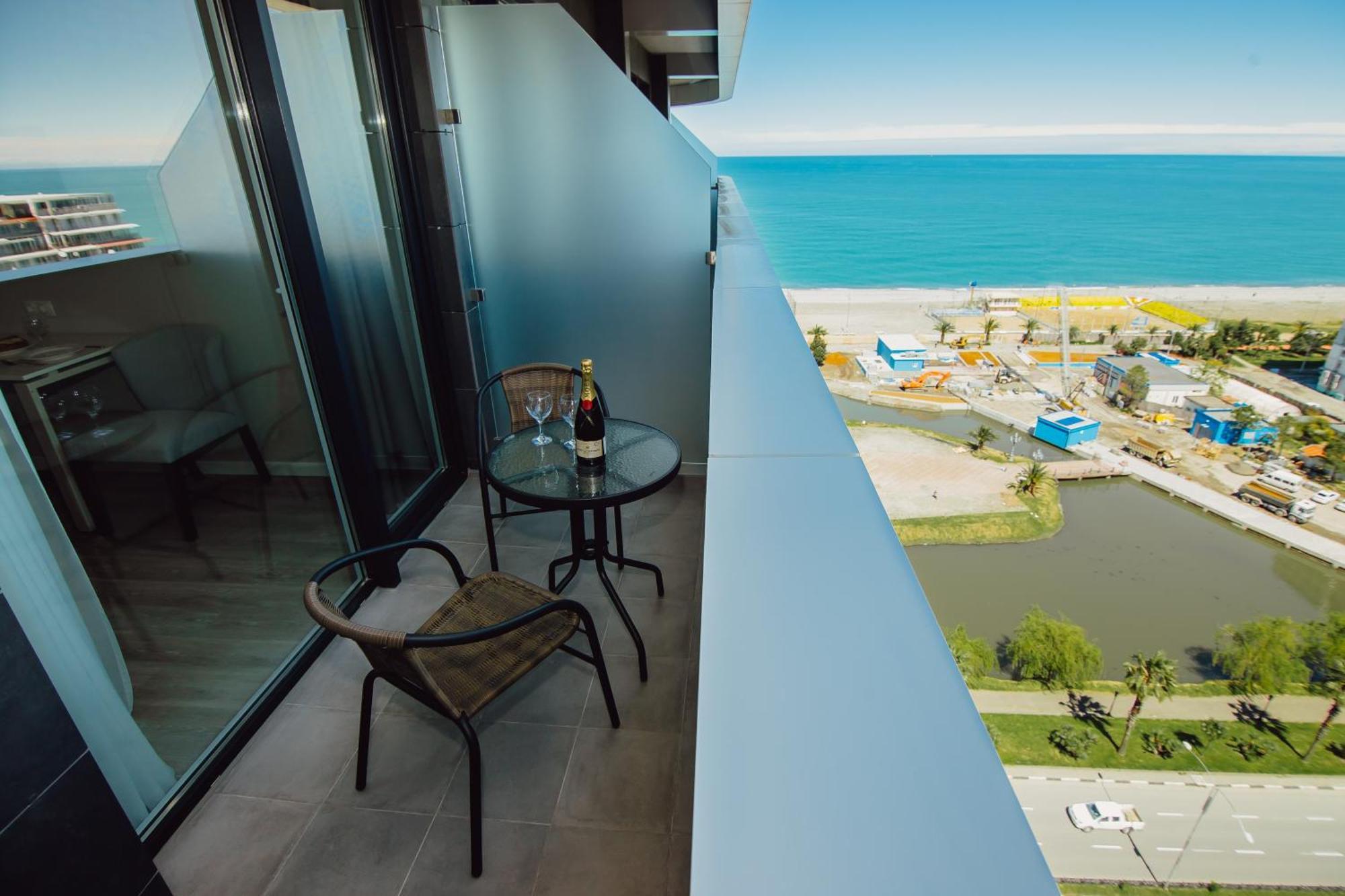 Your Sunshine Apartments 바투미 외부 사진